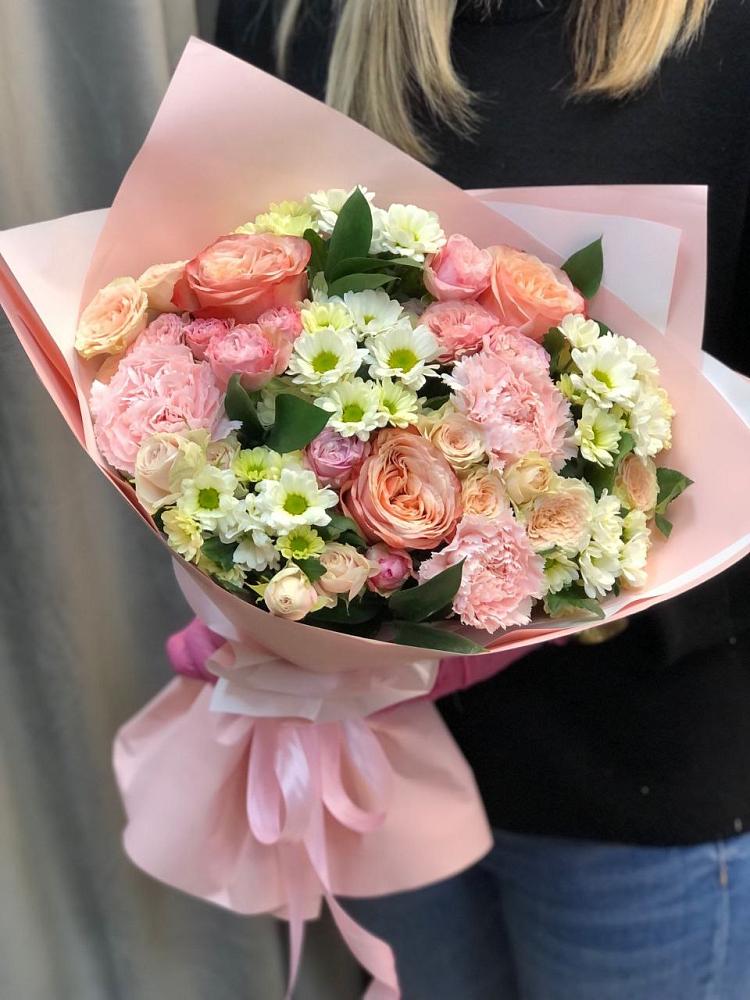 Букет нежные объятья в Сарове Букет цветов из: Гвоздики, Розы и Хризантемы в Сарове